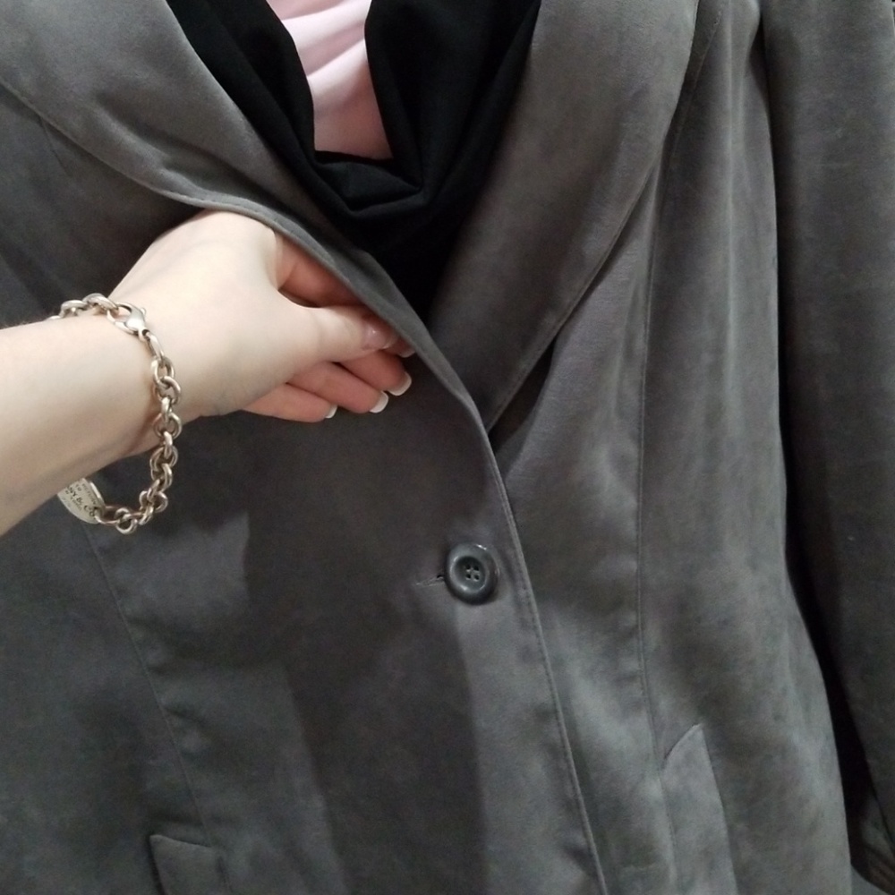 DONATED. Vintage microsuede blazer - Picture 4 of 8